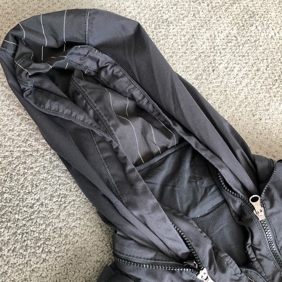 Lululemon Jacket - Picture 7 of 8